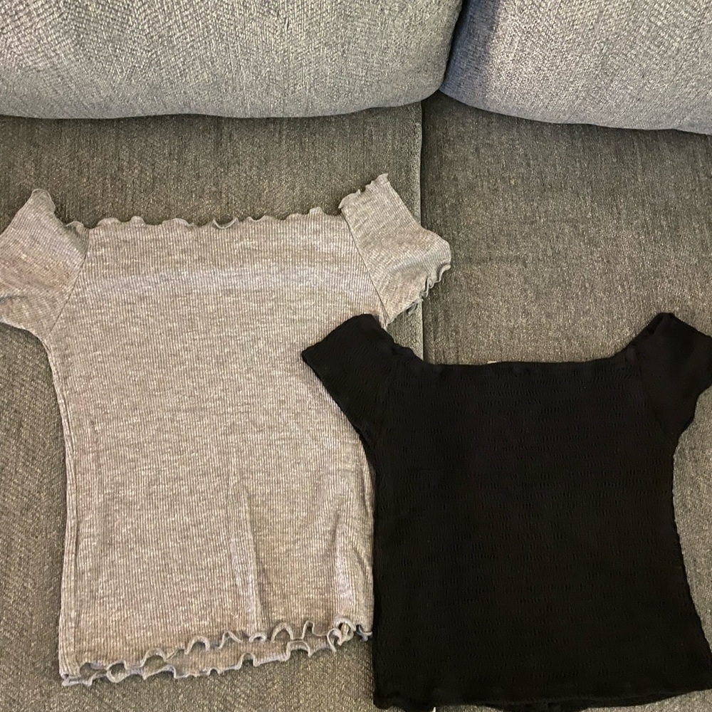 Brandy Melville Black & Light Gray Ribbed Off-Shoulder Short Sleeve Tops - Picture 4 of 4